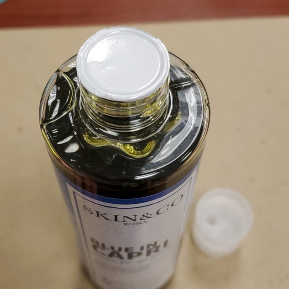 Skin & Co Roma. Blue in Capri shower gel 7.7 oz - Picture 4 of 4